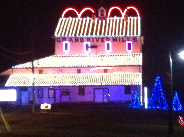 5 Holiday Activities for $20 and Under - Fresh Print Magazine