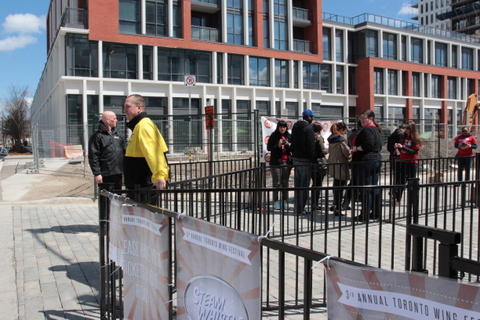 2014TorontoChickenWingFestival-75