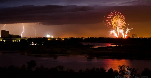 CanadaDay Fireworks - Regina
