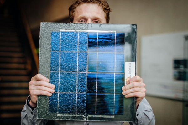 Solar-Panel-Bike-Lanes_Plaid-Zebra-1024x682